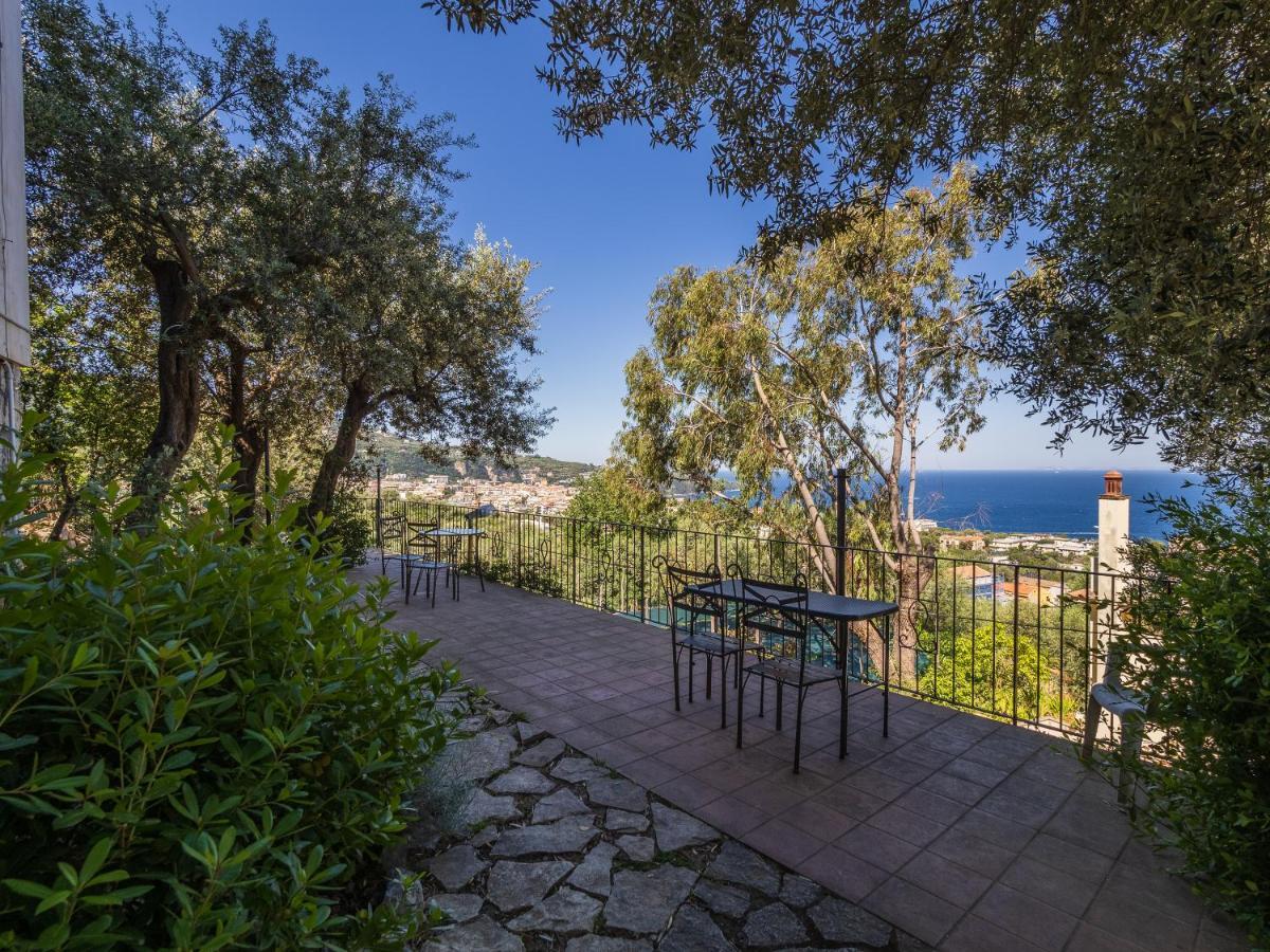 Ulivi Apt Villa Sorrento Exterior photo
