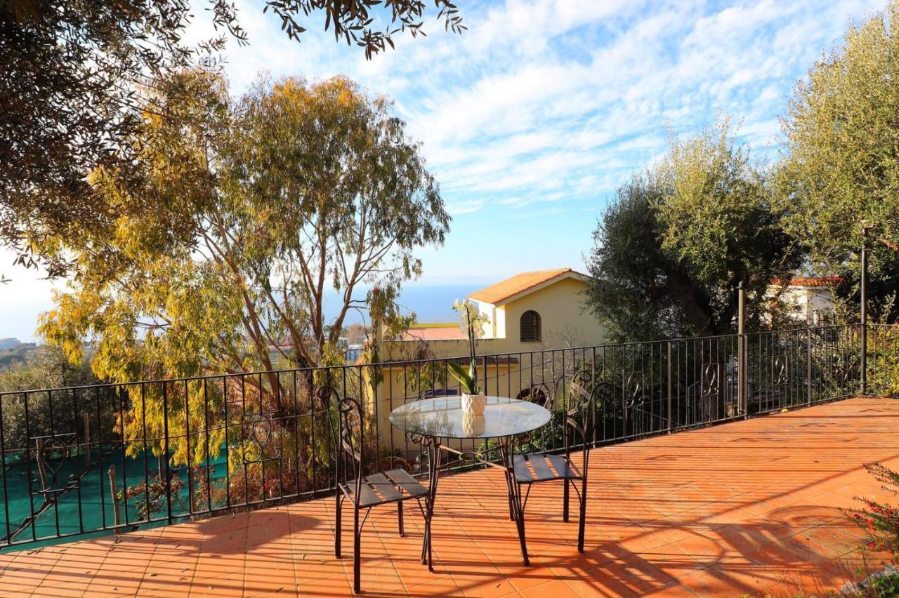 Ulivi Apt Villa Sorrento Exterior photo
